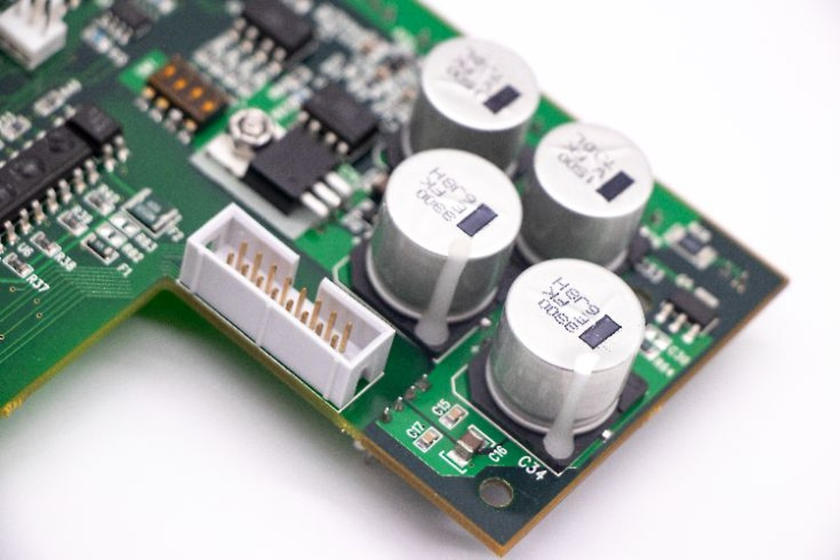 Image shows Dymax 9773 UV curing adhesive in action